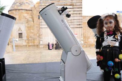 Kırşehir’de Cacabey Medresesi önünde bilim ve astronomi buluşması