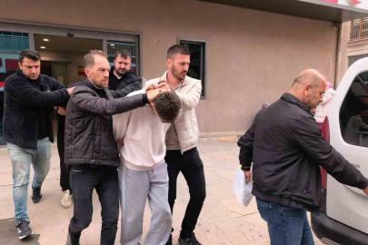 Kız meselesi kavgasında arkadaşını kalbinden bıçaklayan genç, adliyeye sevk edildi