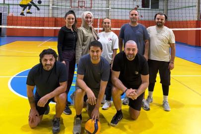 Körfez’de 32 okulun öğretmenleri şampiyonluk için filede
