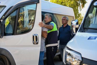 Kuşadası’nda okul servisleri denetlendi