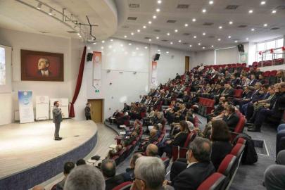 Kütahya’da 43 Adım Projesi için okul müdürleri bir araya geldi