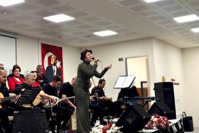 Kütahya’da kız öğrenci yurdunda Türk sanat müziği konseri düzenlendi
