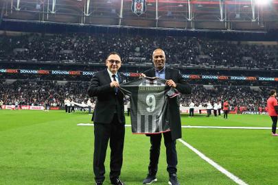 Les Ferdinand’dan Beşiktaş taraftarına övgü
