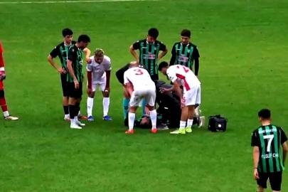 Maçın son dakikalarında fenalaşan futbolcu kalp krizi geçirdi