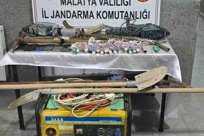 Malatya’da kaçak kazı yapan 6 şüpheli suçüstü yakalandı