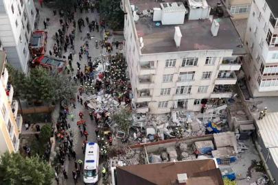 Maltepe’de 7 katlı binanın 3 katında çökme: 2 kişi sağ olarak çıkarıldı