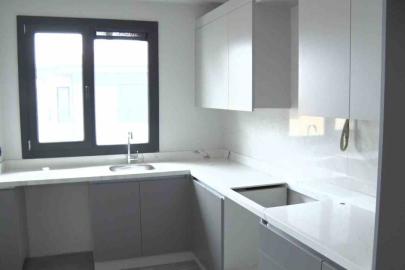 Maltepe’de çöken Kardeşler Apartmanı’nın hak sahiplerine yeni konutları teslim edilmeye başlandı