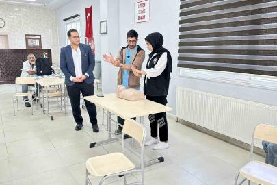 Mardin’de hayat kurtaran "Heimlich" manevrası anlatıldı