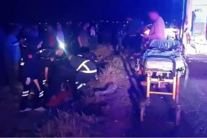 Mardin’de otomobil motosikletle çarpıştı: 1’i ağır 2 yaralı