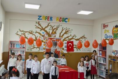 Minik yüreklerden Cumhuriyet’e anlamlı armağan: İstiklal Marşı’nın 10 kıtasını ezberlediler
