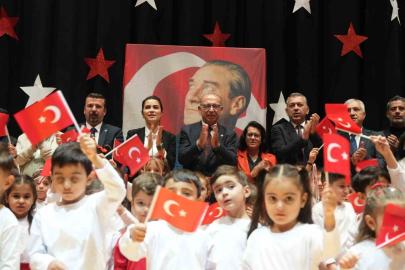 Miniklerden Cumhuriyet Bayramı’na renk katan gösteri