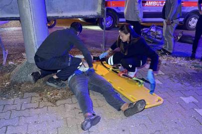 Motosiklet ile otomobil çarpıştı: 2 yaralı