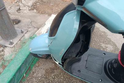 Motosiklet yayaya çarptı, ikisi de metrelerce sürüklendi; O anlar kamerada