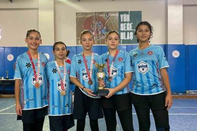 Muğla’da hokey heyecanı U14 Ligi’nde sürüyor
