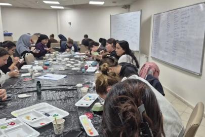 Muğla’da Türk Bayrağı’nı seramikte işlediler
