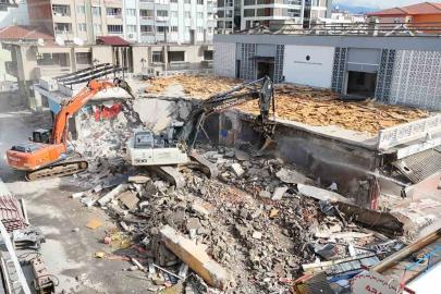 Nazilli Ahmet Şensan Kültür Merkezi’nde yıkım çalışmaları başladı
