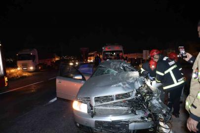 Nevşehir’de feci kaza: Otomobil tıra çarptı, 2 kişi hayatını kaybetti