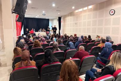 Niğde’de polisten öğrenci ve velilere güvenlik eğitimi