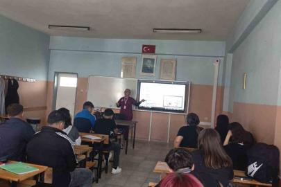 Öğrenciler diyabet ve obeziteye karşı bilgilendirildi