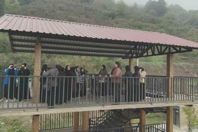 Öğrenciler kuş türlerini doğal yaşam alanlarında gözlemledi