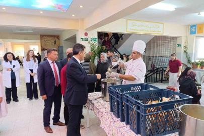 Öğrencilere sıcak çorba ikramı