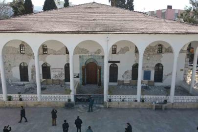 Osmaniye’de tarihi Envar-ul Hamit Camii dualarla yeniden ibadete açıldı