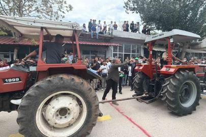 Osmaniye’de zeytin festivaline traktör çekme yarışması damga vurdu