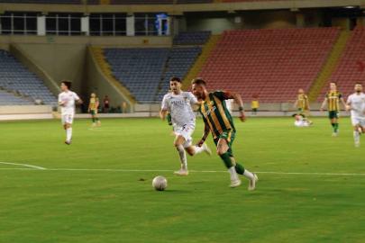 Osmaniyespor galibiyet dönüşü saldırıya uğradı