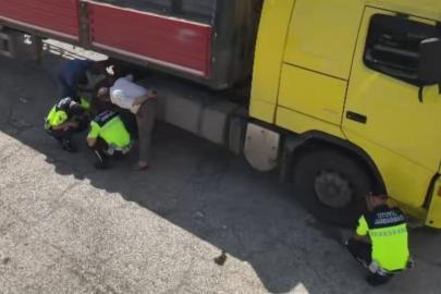 Otoyolda teknik şartlara uymayan lastik kullanan 25 sürücüye ceza