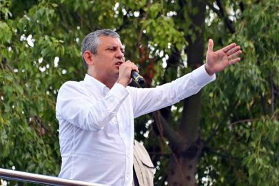 Özgür Özel’den Mersin’de butlan tepkisi: "Vahap Seçer bizim yol arkadaşımızdır"