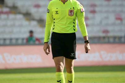 Pendikspor - Kayserispor maçını Burak Pakkan yönetecek