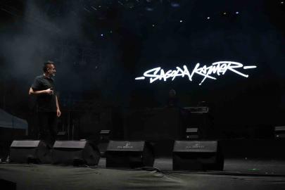 Rap müziğin sevilen ismi Sagopa Kajmer Niğde’de konser verdi