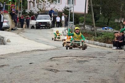 Rize’de tahta arabalar nefes kesti