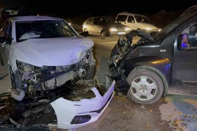 Samsun’da otomobil ile hafif ticari araç çarpıştı: 5 yaralı