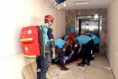 Şanlıurfa’da UMKE’nin 6.9’luk deprem tatbikatı gerçeği aratmadı