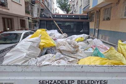 Şehzadeler’de moloz bırakanlara ceza uyarısı