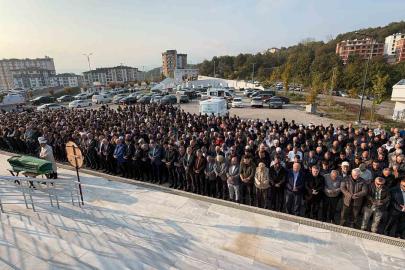 Sevilen profesör son yolculuğuna uğurlandı