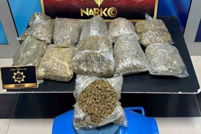 Siirt’te 5 kilo 700 skunk ele geçirildi, 5 kişi gözaltına alındı
