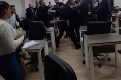 Silopi Belediyes aylık meclis toplantısında Başkan yardımcısına saldırı