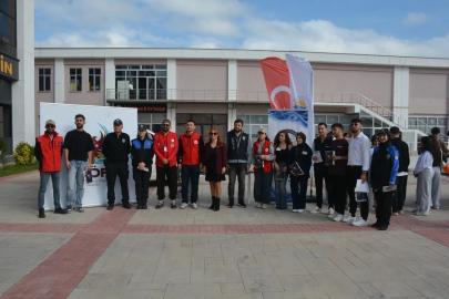 Sinop emniyeti gençleri dijital tehlikelere karşı uyardı
