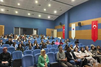 Sinop’ta gençler sağlıklı ilişkiler konusunda bilinçlendirildi