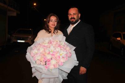 Stadyumda evlilik teklif etmişti, kız istemeye 60 meşaleyle gitti