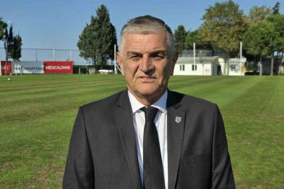 Suat Çakır: "Trabzonspor’un dünya yıldızlarına rağmen iyi sonuç alacağız"