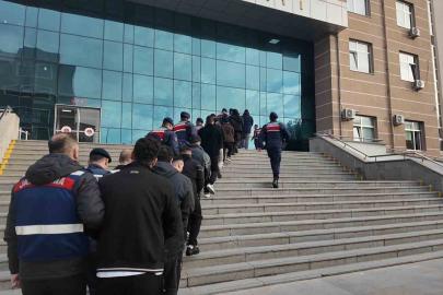 Tekirdağ merkezli 4 ilde 2,1 milyar TL’lik bahis trafiğine şafak operasyonu: 14 gözaltı