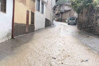 Tokat’ta kuvvetli sağanak yağış etkili oldu