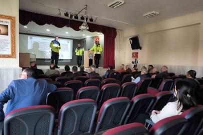 Tomarza’da taşımalı eğitim servis şoförlerine öğrenci güvenliği eğitimi