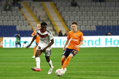 Trendyol Süper Lig: Başakşehir: 1 - Gaziantep FK: 0 (Maç devam ediyor)