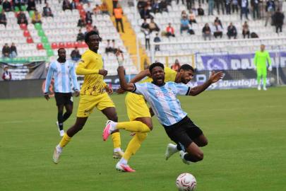Trendyol Süper Lig: Erzurumspor FK: 1 - Eyüpspor: 0 (İlk yarı)