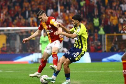 Trendyol Süper Lig: Galatasaray: 0 - Fenerbahçe: 0 (Maç devam ediyor)