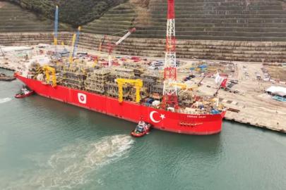 Türkiye’nin enerji gücü Osman Gazi platformu dronla görüntülendi